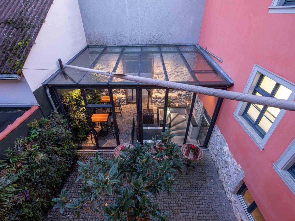 Nachtschwarmer - carbon neutral hotel in Konstanz