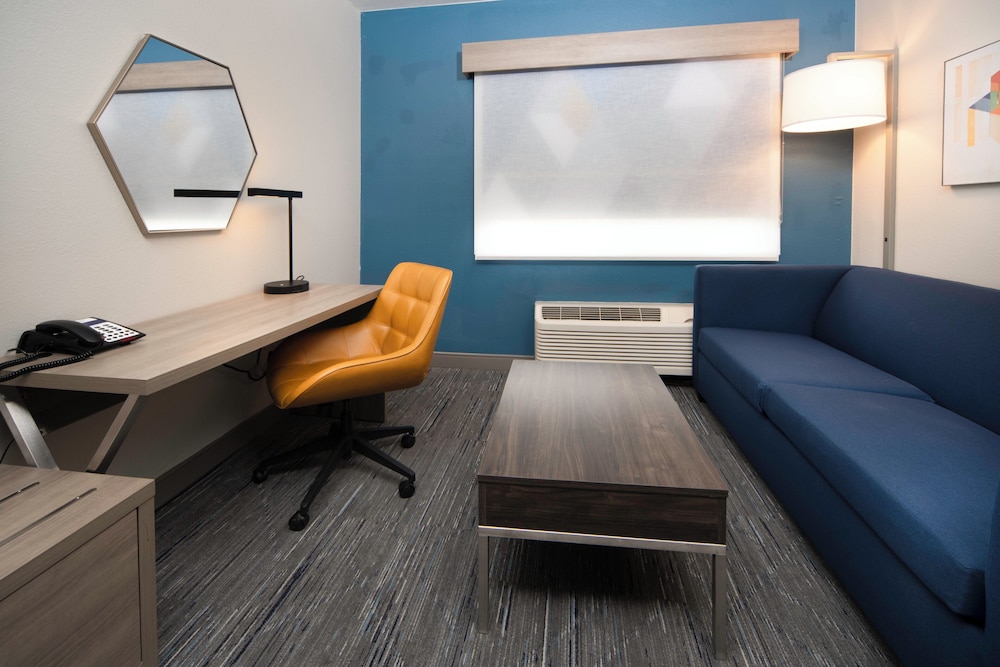 Holiday Inn Express Hotel & Suites Canyon by IHG - photo 27