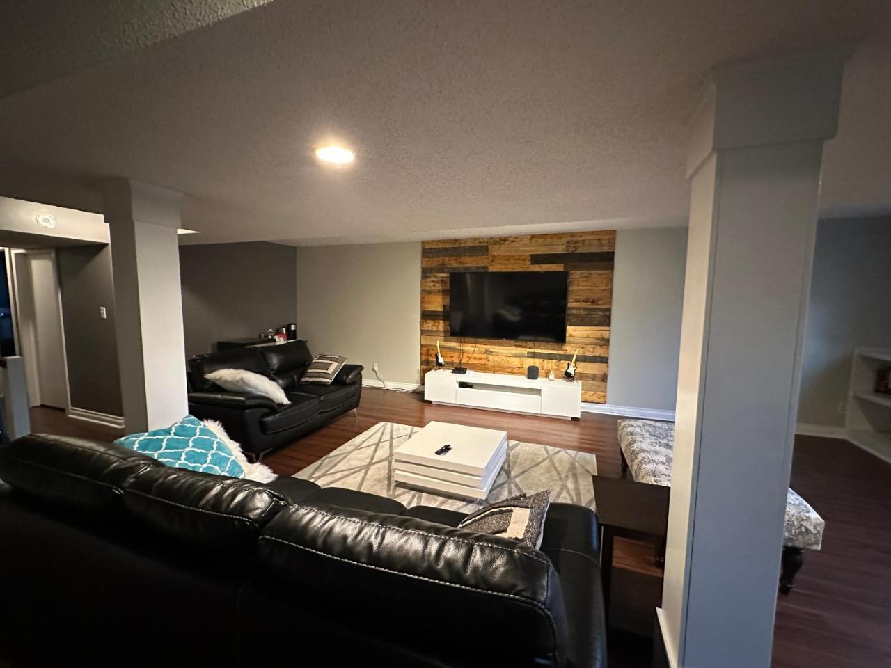 1Bed Cozy Retreat & Spacious Lounge — Yellowknife — photo 5