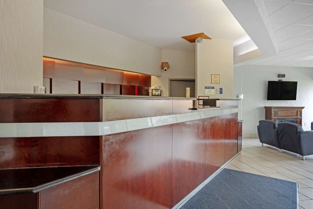 Best Western Plus Reading Inn & Suites - photo 76
