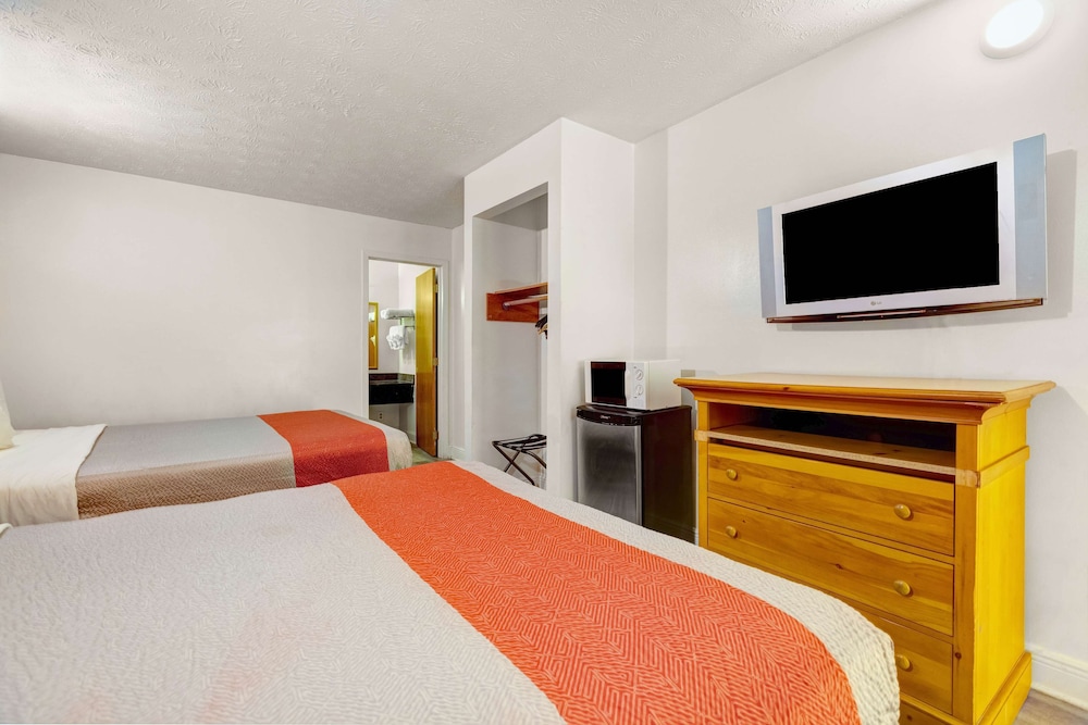 Briarstone Inn Pigeon Forge - photo 11