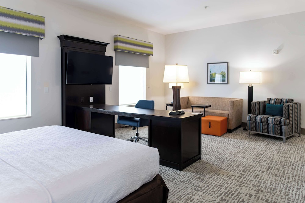 Hampton Inn & Suites Effingham - photo 38