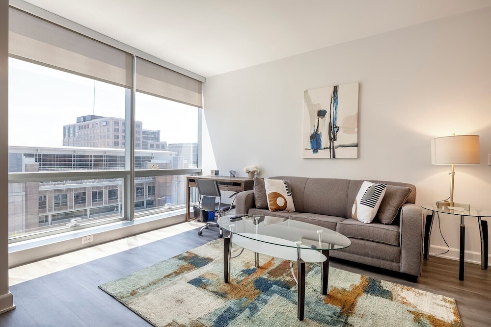 Atlantic Station West — 4-Star Luxury Hotel in Stamford, United States