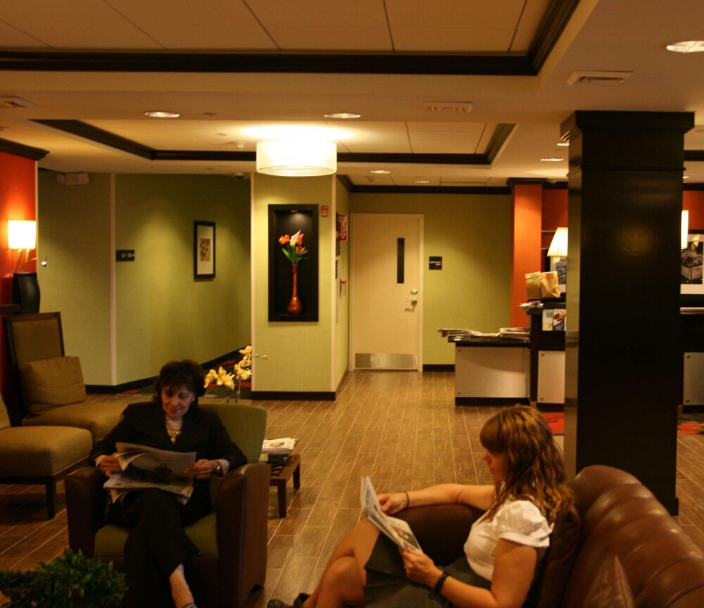 Hampton Inn Jericho Westbury - photo 9