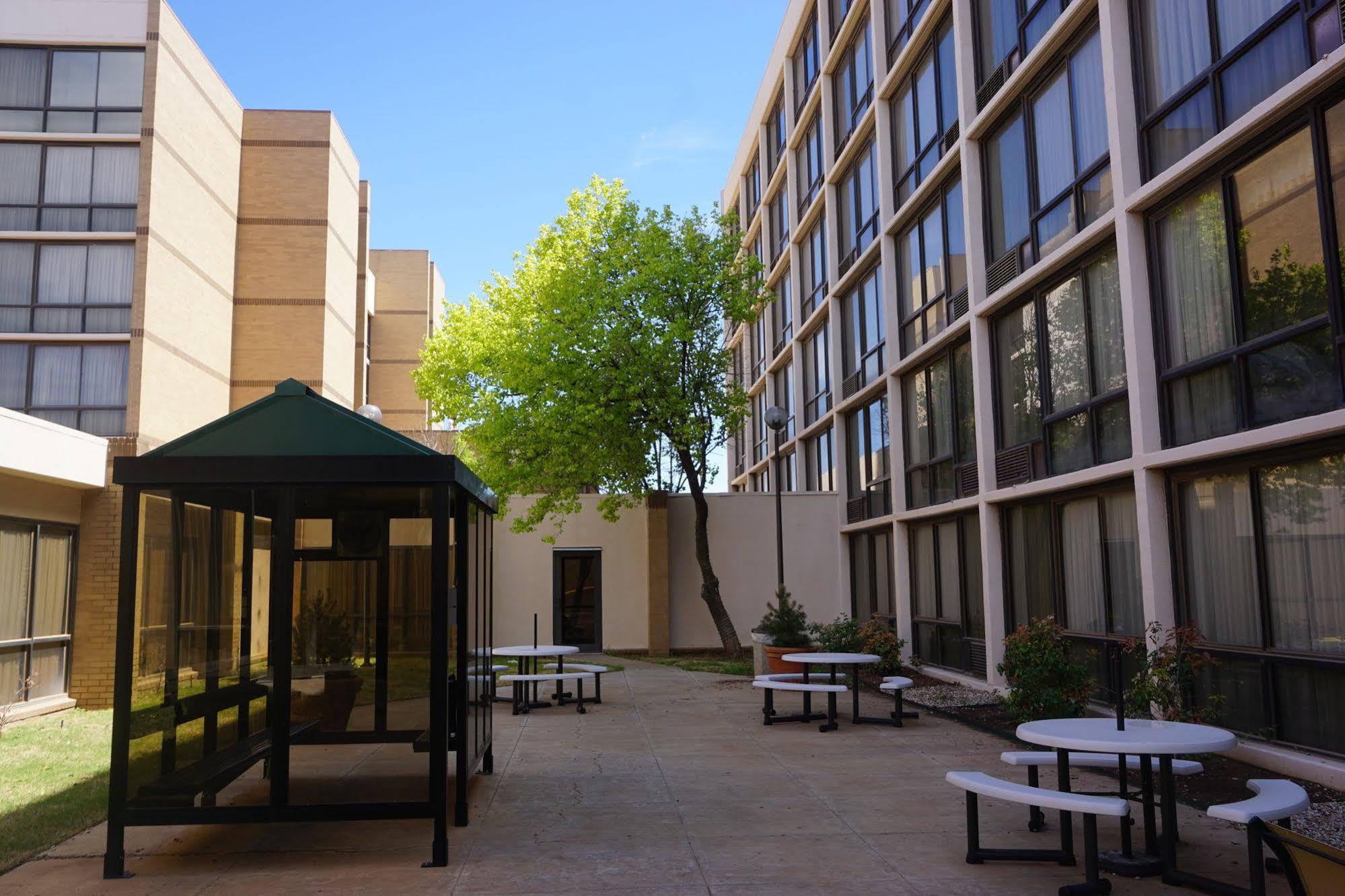 MCM Eleganté Hotel & Suites