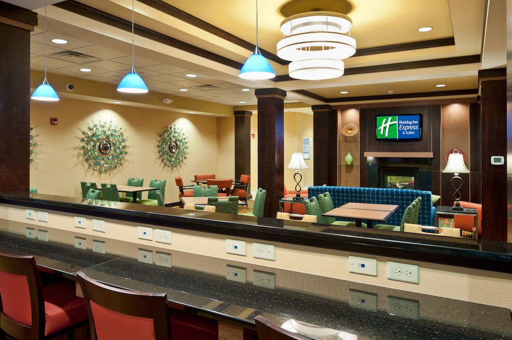 Holiday Inn Express Hotel & Suites Dayton South I 675 by IHG - photo 24