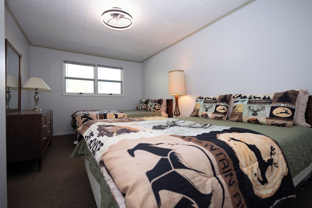 Dixon Lake Resort - photo 9