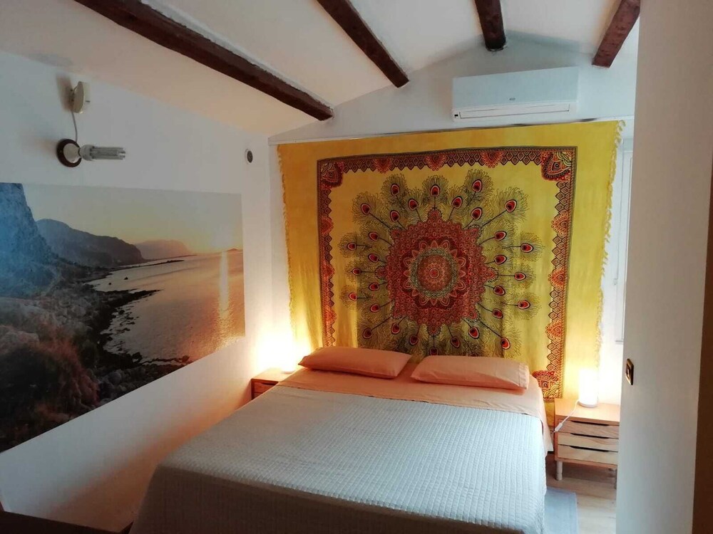 Domus Sanlorenzopa - carbon neutral hotel in Palermo