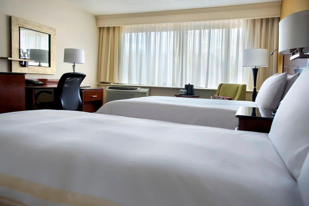 Boston Marriott Peabody - photo 11