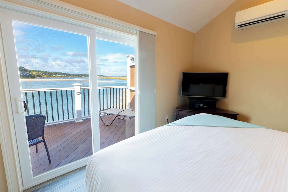 Norseman Resort on the Beach - photo 33