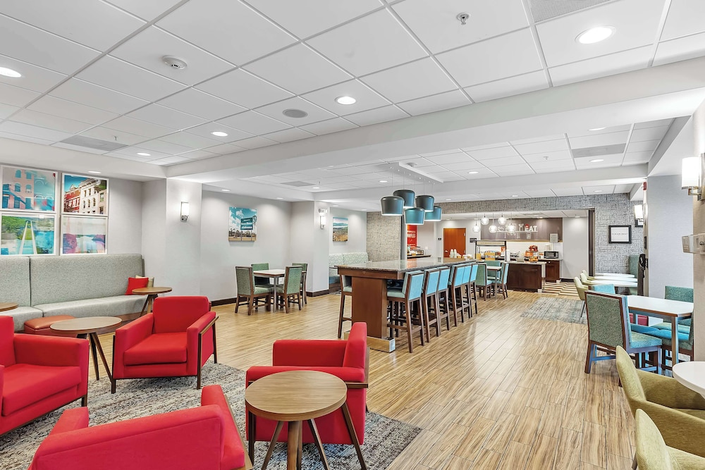 Hampton Inn Atmore - photo 2