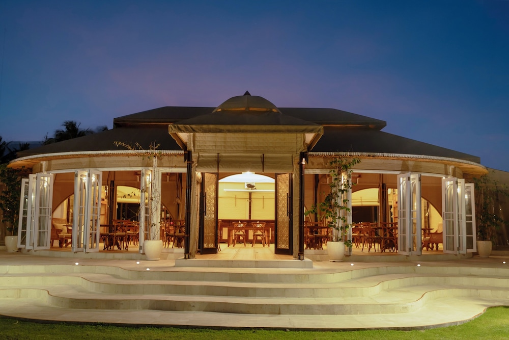 Bali Beach Glamping - carbon neutral hotel in Tabanan
