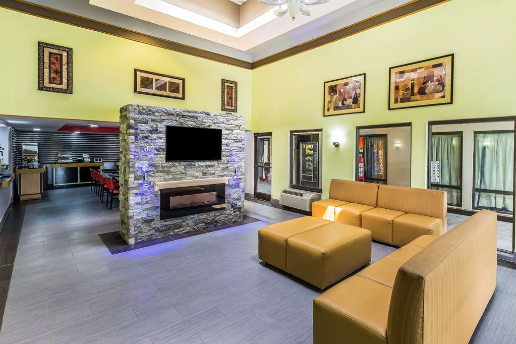 Rodeway Inn Knoxville East - photo 4