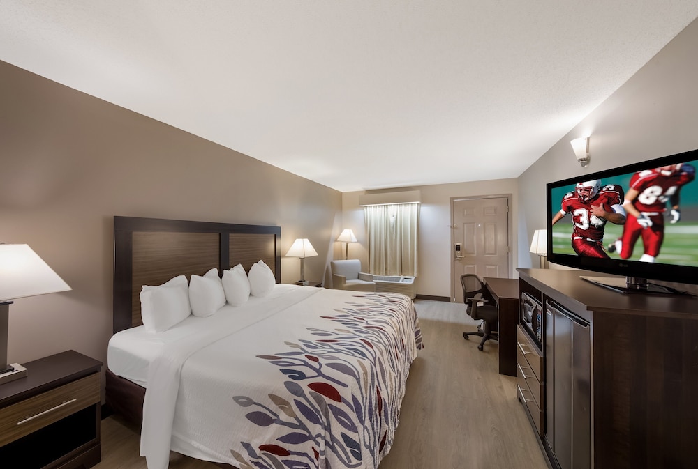 Red Roof Inn Jasper - photo 9