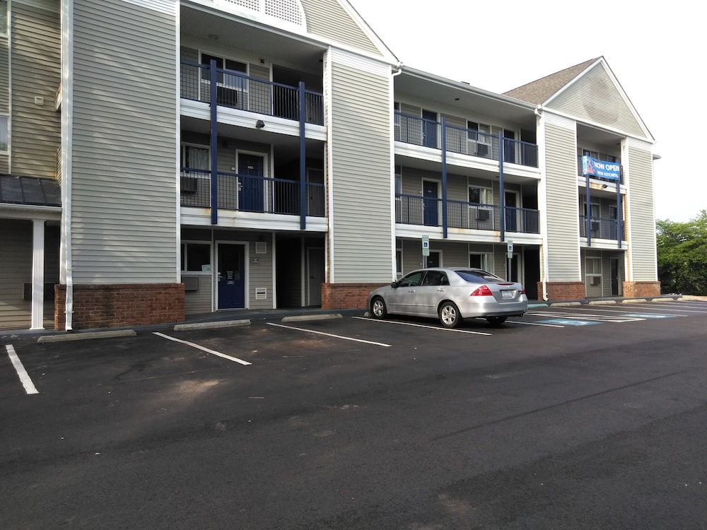 Studio 6 Extended Stay Greensboro NC I 40 - photo 38