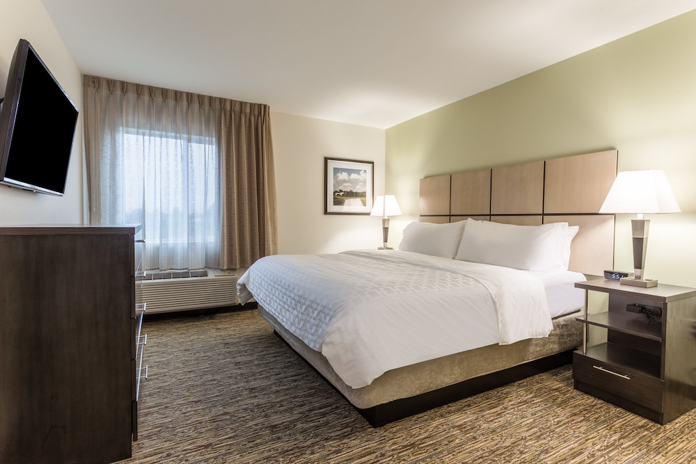 Candlewood Suites Davenport by IHG - photo 9