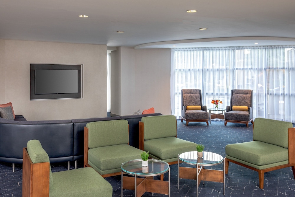 Courtyard by Marriott Boston Marlborough - photo 4