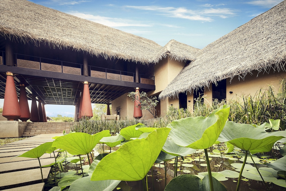 Jetwing Vil Uyana A Luxury Reserve