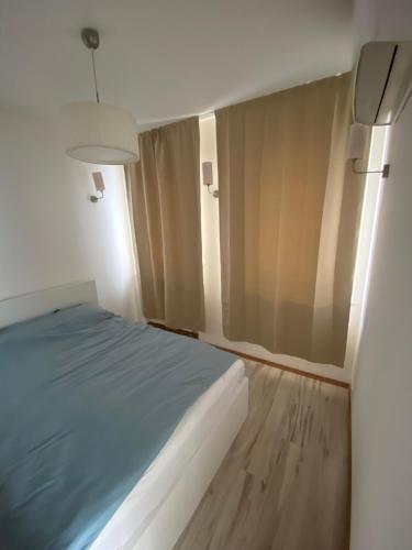 Spacious apartment Metro Gdańsk Zoliborz — 4-Star Luxury Hotel in Warsaw, Poland