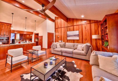 Sunset Cove Chic Tahoe Retreat