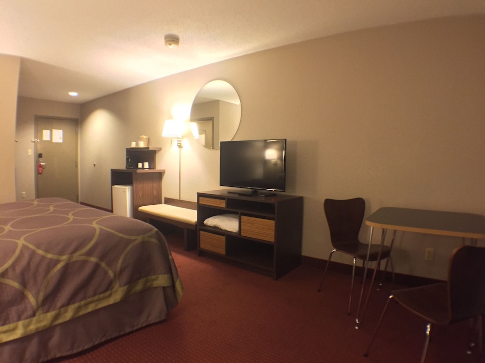 Super 8 by Wyndham Niagara Falls NY - photo 23