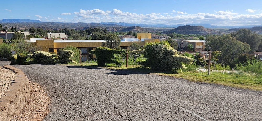 The View Motel - photo 43