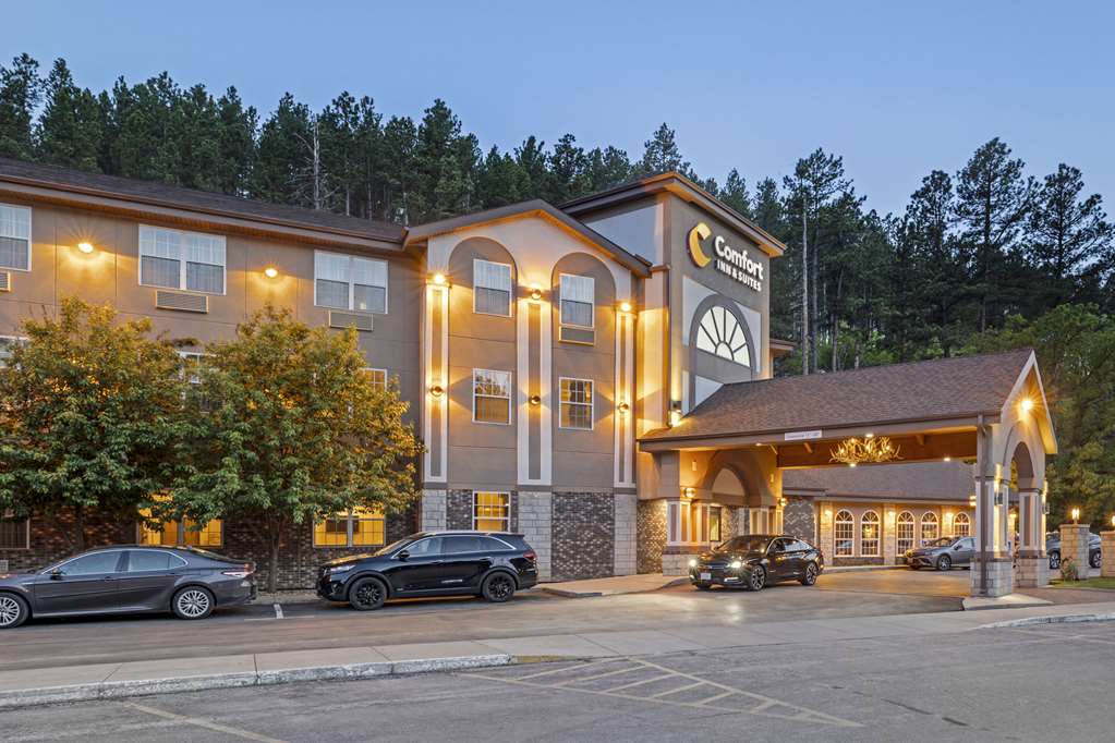 Comfort Inn & Suites Mt. Rushmore - photo 54