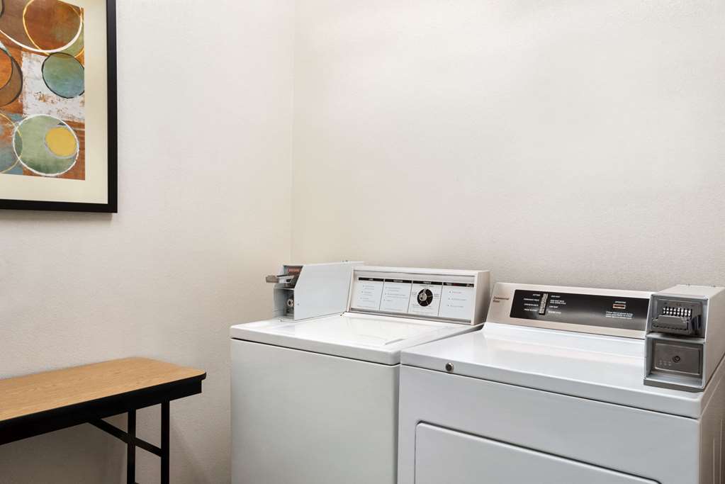Hawthorn Extended Stay by Wyndham Decatur - photo 37