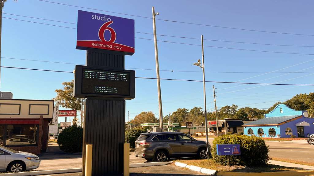 Studio 6 Wilmington NC - featured photo