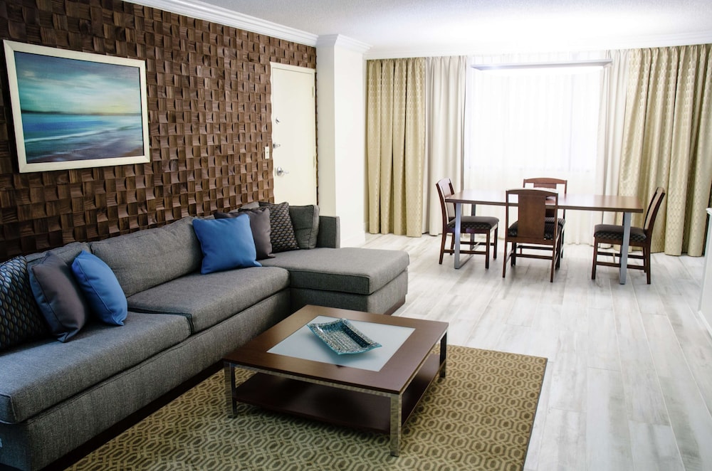 Hilton Palm Beach PBI - photo 57