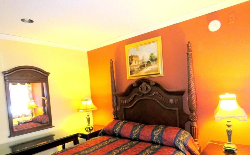 Central Inn Motel - photo 10