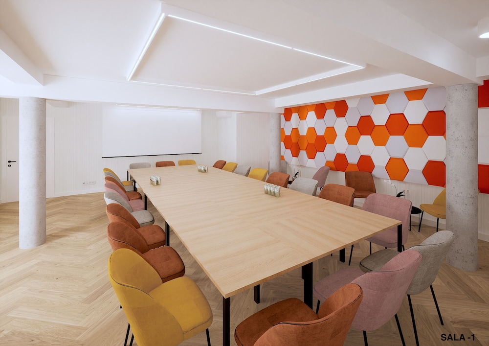 Retro Boutique by NorthSide Apartments — 4-Star Luxury Hotel in Gdansk, Poland