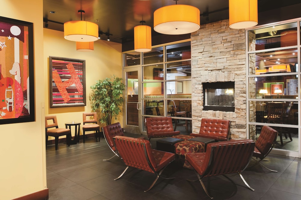 DoubleTree by Hilton Springfield - photo 2