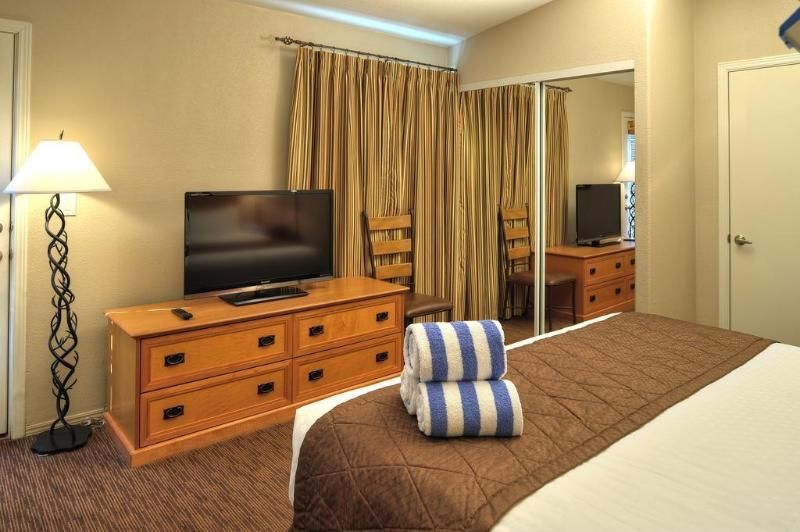The Roundhouse Resort - photo 3
