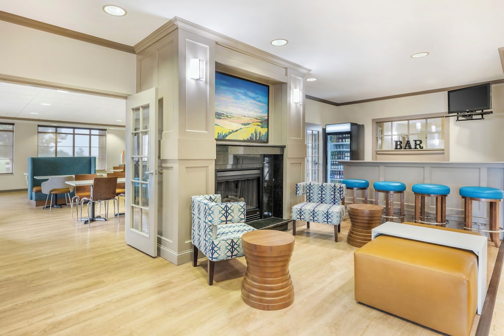 Clarion Pointe Sioux Falls Airport - photo 3