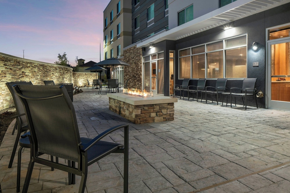 Fairfield Inn & Suites by Marriott Dallas DFW Airport North Irving - photo 16
