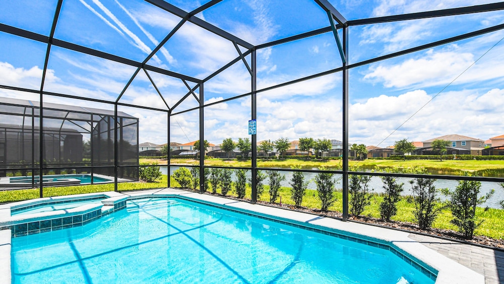 7BR Lake View Villa Pool Spa Solterra Resort - photo 23