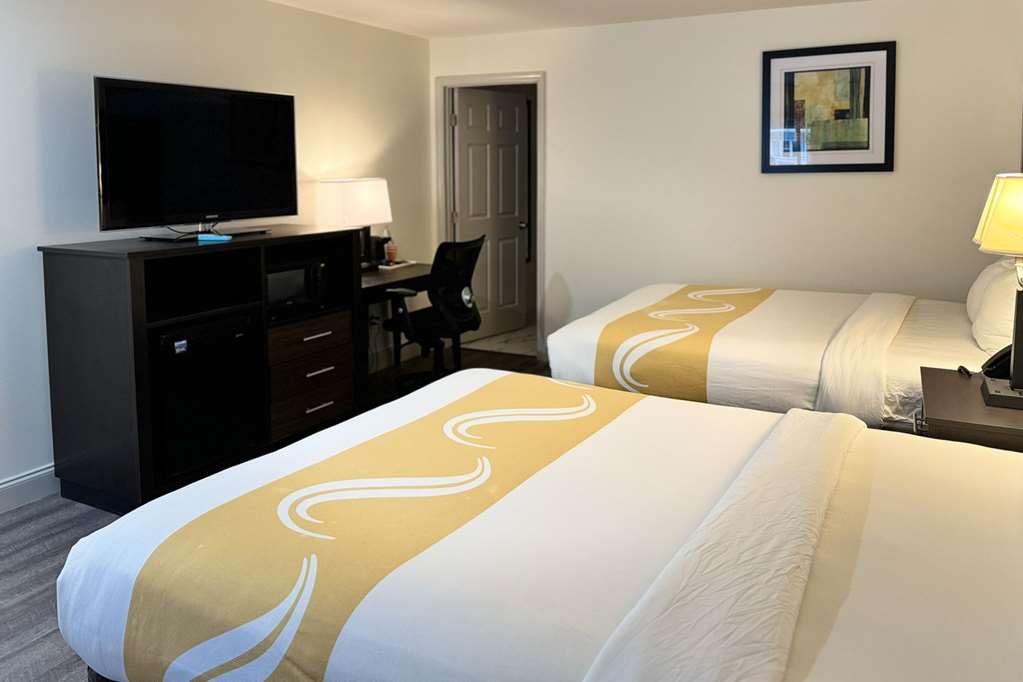 Quality Inn Creekside Downtown Gatlinburg - photo 45