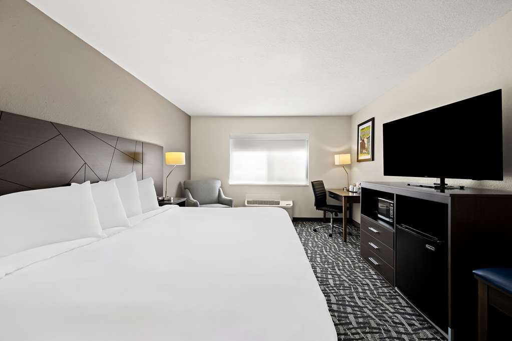 Best Western Bryan College Station - photo 12
