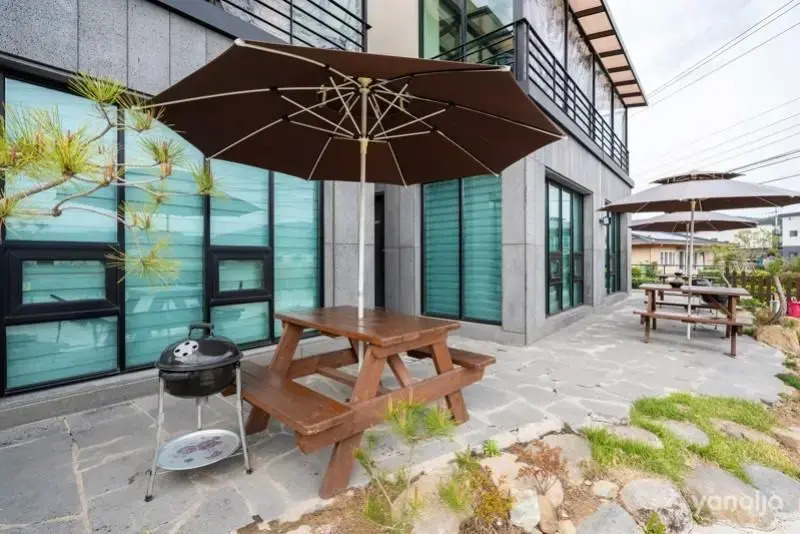 Gyeongju Jeje Poolvilla Pension — 4-Star Luxury Hotel in Gyeongju, South Korea