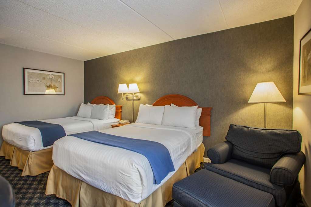 Quality Inn and Suites St Charles West Chicago - photo 10