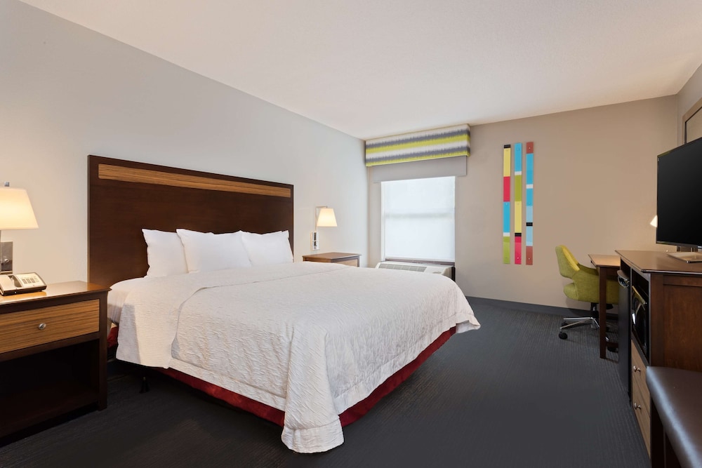 Hampton Inn & Suites Fort Myers Beach Sanibel Gateway - photo 6