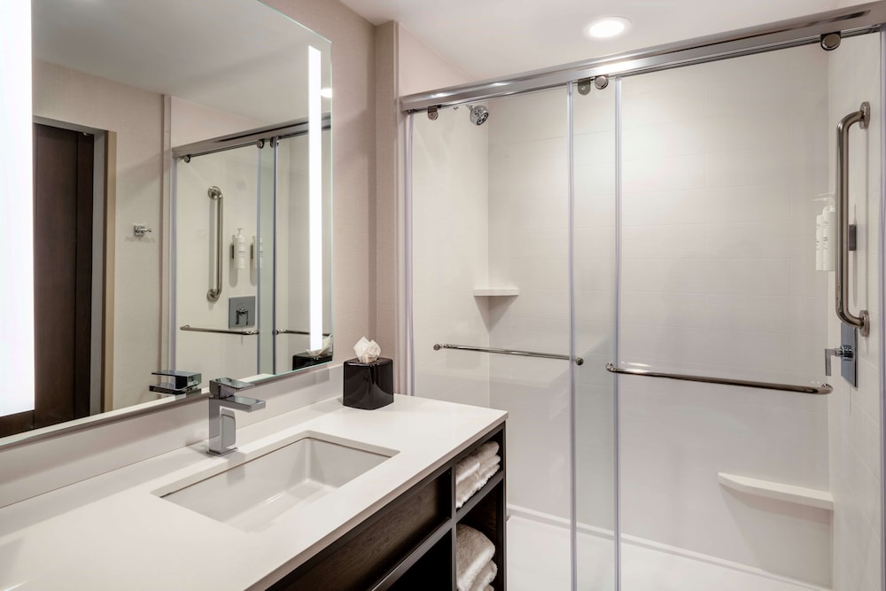 Hilton Garden Inn Pomona Chino - photo 27