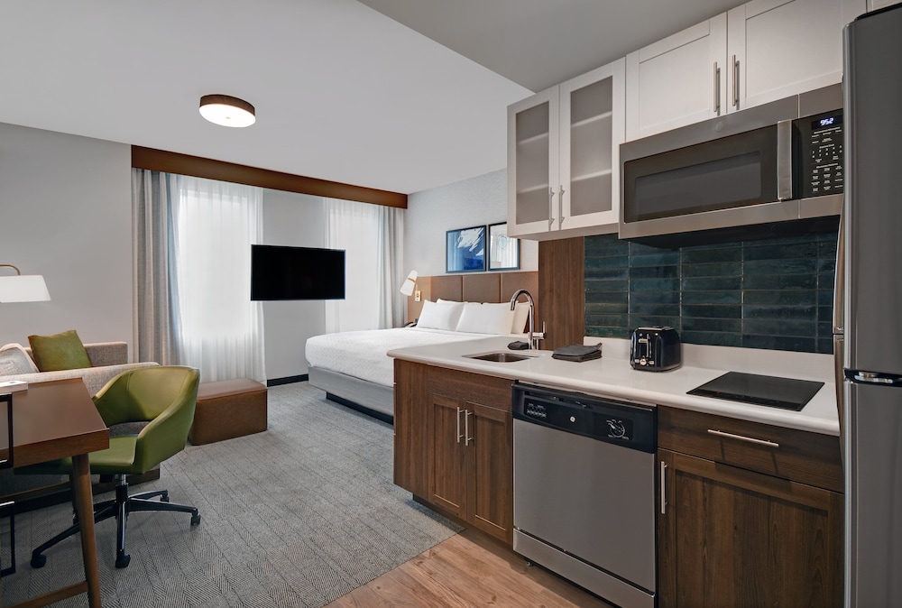 Staybridge Suites Houston Galleria Area by IHG - photo 18