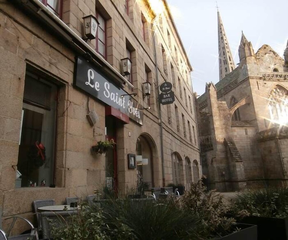 Hotel Le Saint Yves
