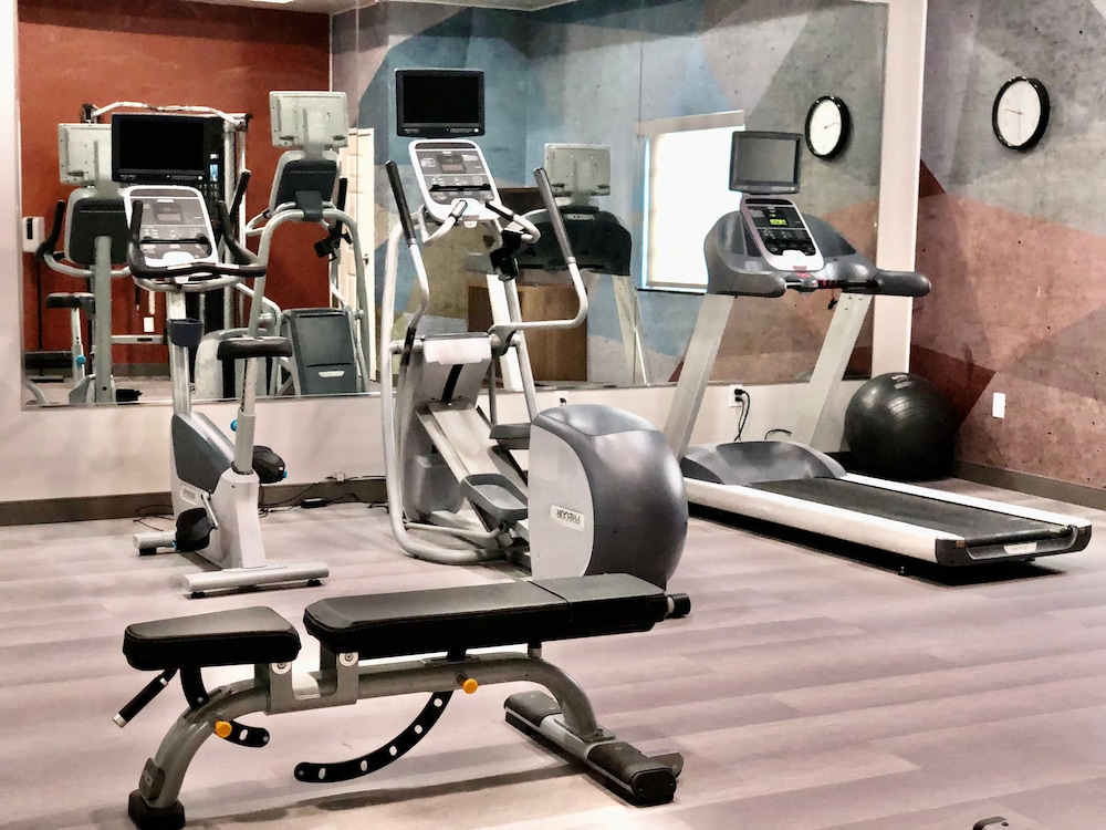 Candlewood Suites Mount Pleasant by IHG - photo 54
