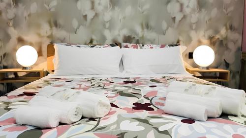 Helle Hus 4 min to Metro Modern & Quiet Direct to Colosseum — 4-Star Luxury Hotel in Rome, Italy
