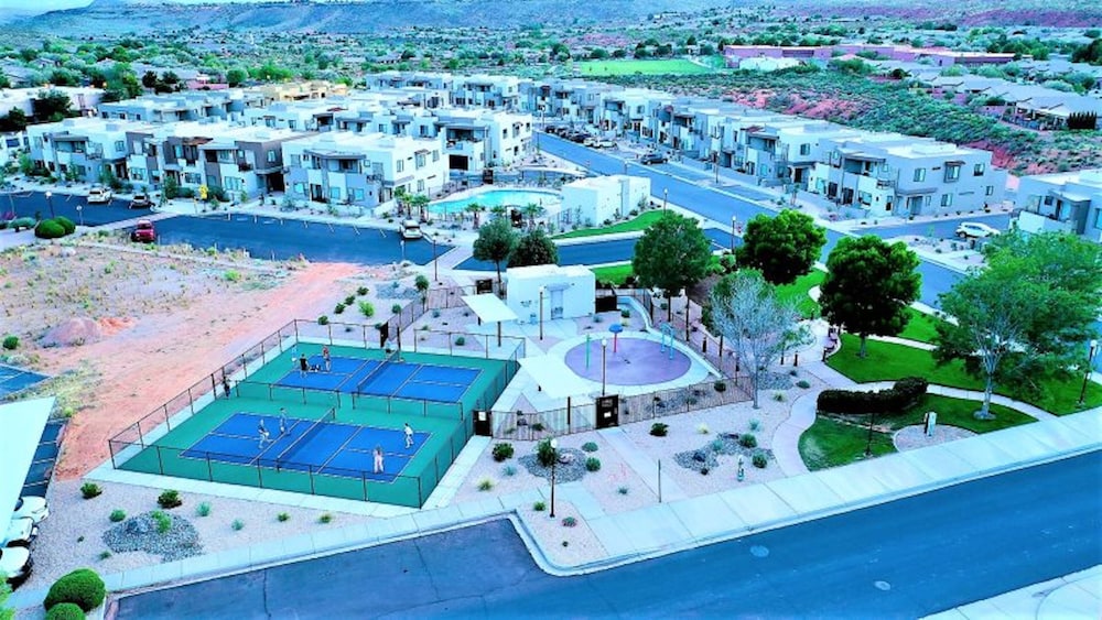 Town Center Resort - photo 873