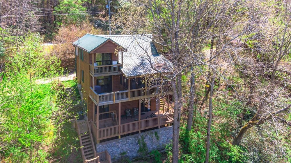 Riverside Retreat - photo 2
