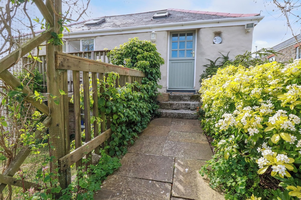 Moonlight - carbon neutral hotel in Truro